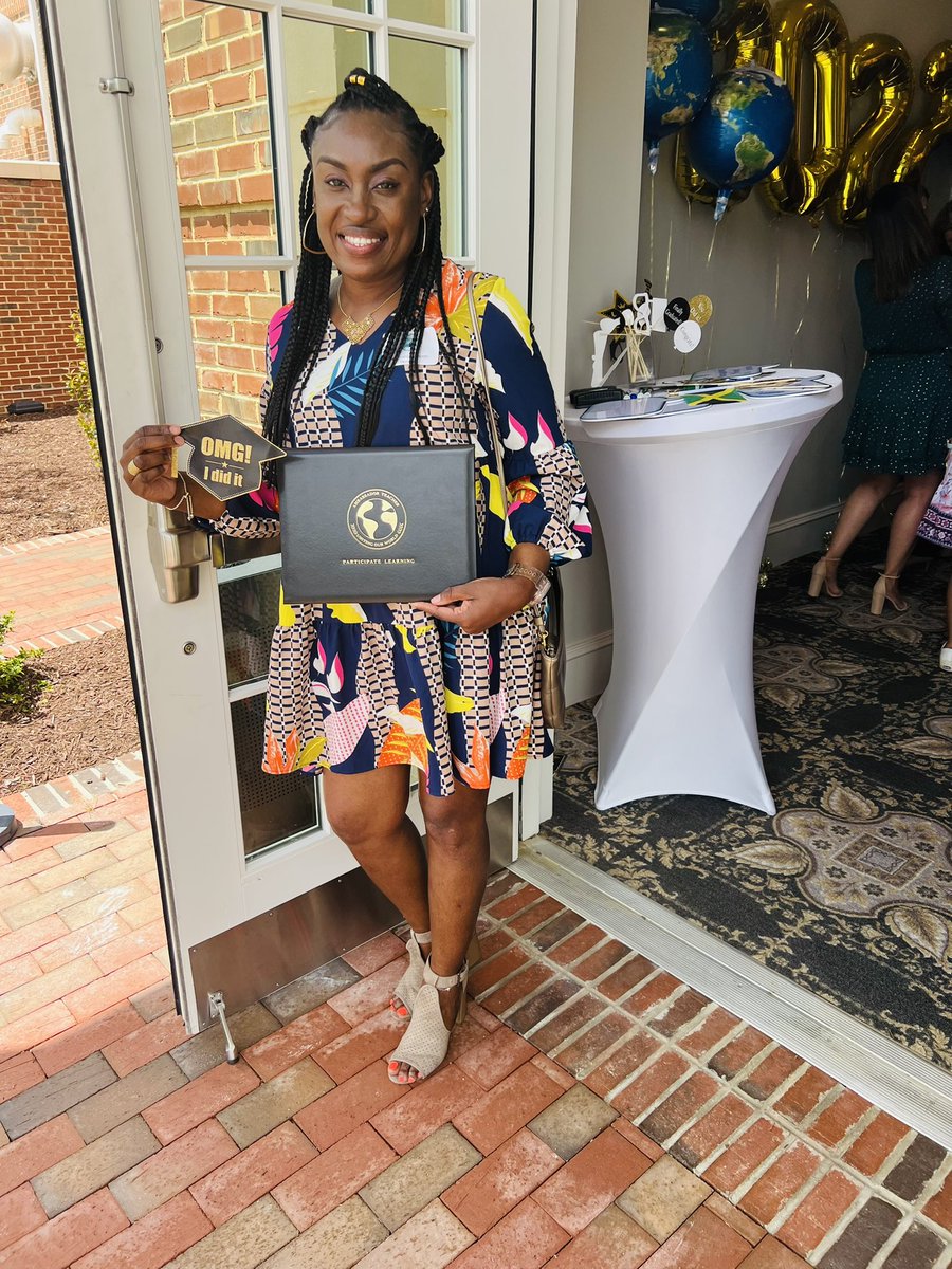DouglasNekeisha's tweet photo. Certification time! Whoohoo! Thank u Participate for this awesome experience! @ParticipateLrng #UnitingOutWorld #ClassOf2022 #HowIParticipate https://t.co/u1TAtIF2BO