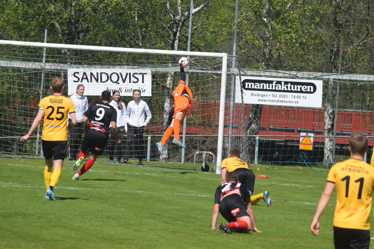 30 bilder Ahlafors-Grebbestad
Se bilder: grebbestadsif.se/nyhet.asp?nyhe…
<a href="/grebbestadsif/">Grebbestads IF</a> <a href="/AhlaforsIF/">Ahlafors IF</a>