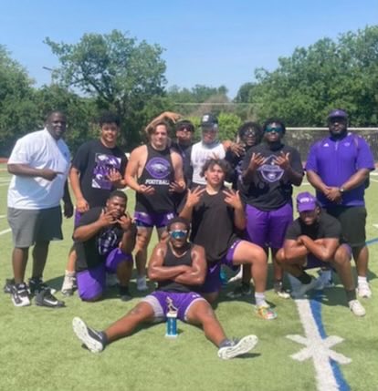TedJones817's tweet photo. Took 2nd place for 6A at the Western Hills Lineman challenge. #1 was Arlington High as we came up short by 2 points.These young men competed, cheered each other on and showed camaraderie @Evan_Warren1123 lol.We definitely made a statement. https://t.co/Ub5FjJ2DvM