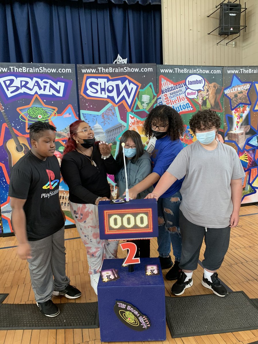 PrincipalShojai's tweet photo. #BrainShow Thank you to the @FS32PTA for coordinating the event! Our kids had a blast!
@FamilySchool321
@YonkersSchools @YPScommunity @mariaAmeyer03 @SuptQuezada @andrew19668348 @RcollinsJudon @NasserIbrahim https://t.co/yyu5qjyXZI