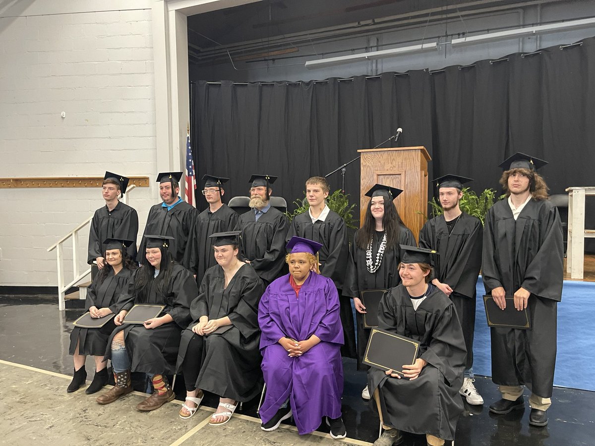 LCSSDirector's tweet photo. Congratulations J.C. Barnett Class of 2022! https://t.co/Od91fbHBbE