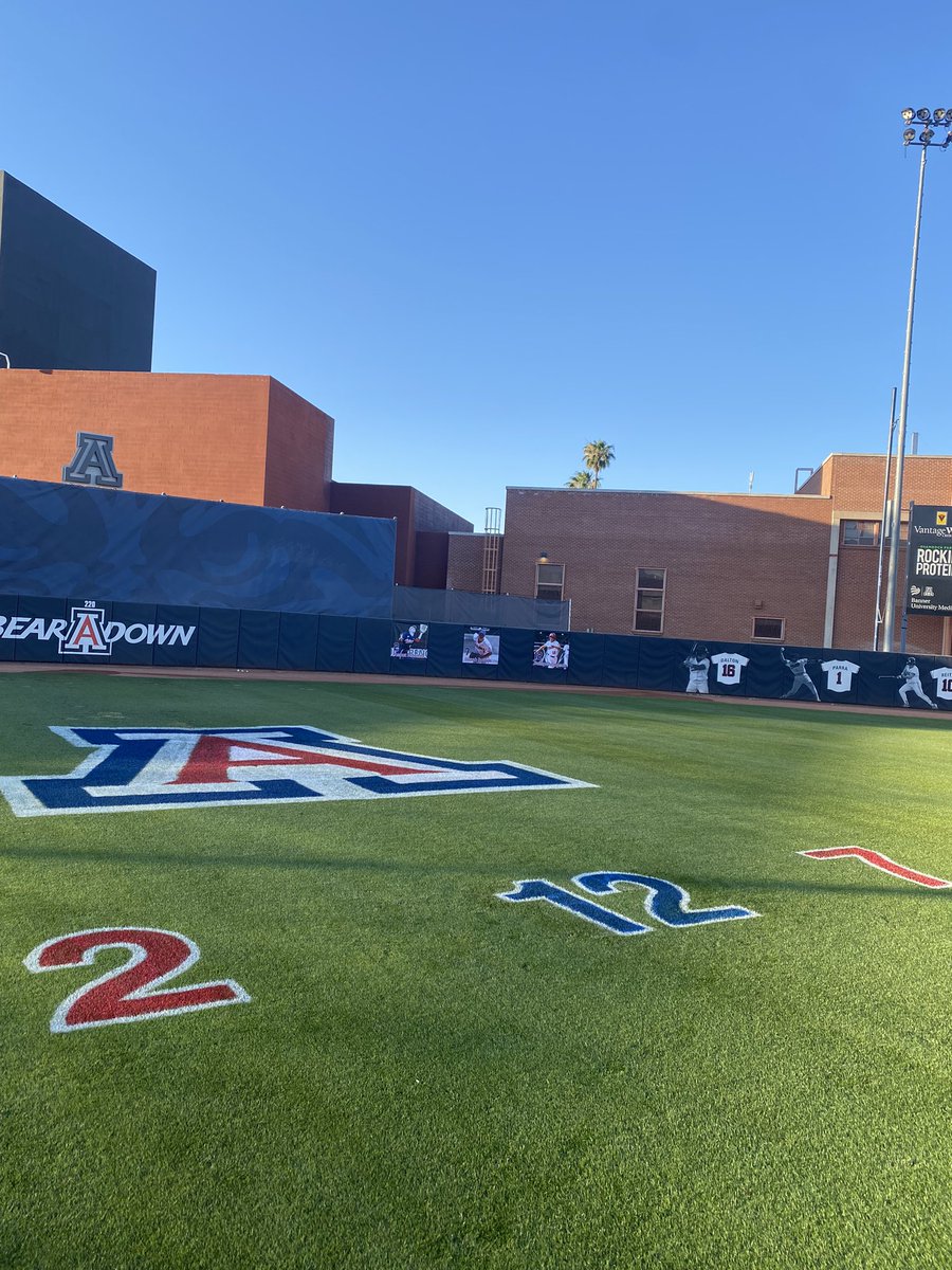ZonaGrassGuy's tweet photo. Some senior day action for @ArizonaSoftball  
Shout out to @zach_redding and crew for getting the details down and surviving the grind 💪🏼 https://t.co/3Vqe2C4Qmw