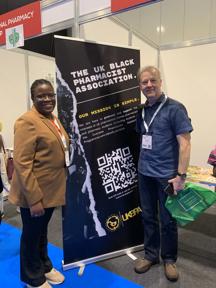 And meeting more great pharmacists at <a href="/CPCongress/">Clinical Pharmacy Congress</a> <a href="/Pharmacistdaz/">Pharmacist Darren (on 🦋) 💚</a> <a href="/NabilaMRPharmS/">Nabila C</a> <a href="/loladabiri/">'Lola Dabiri</a> #pharmacyexcellence 😍😍😍