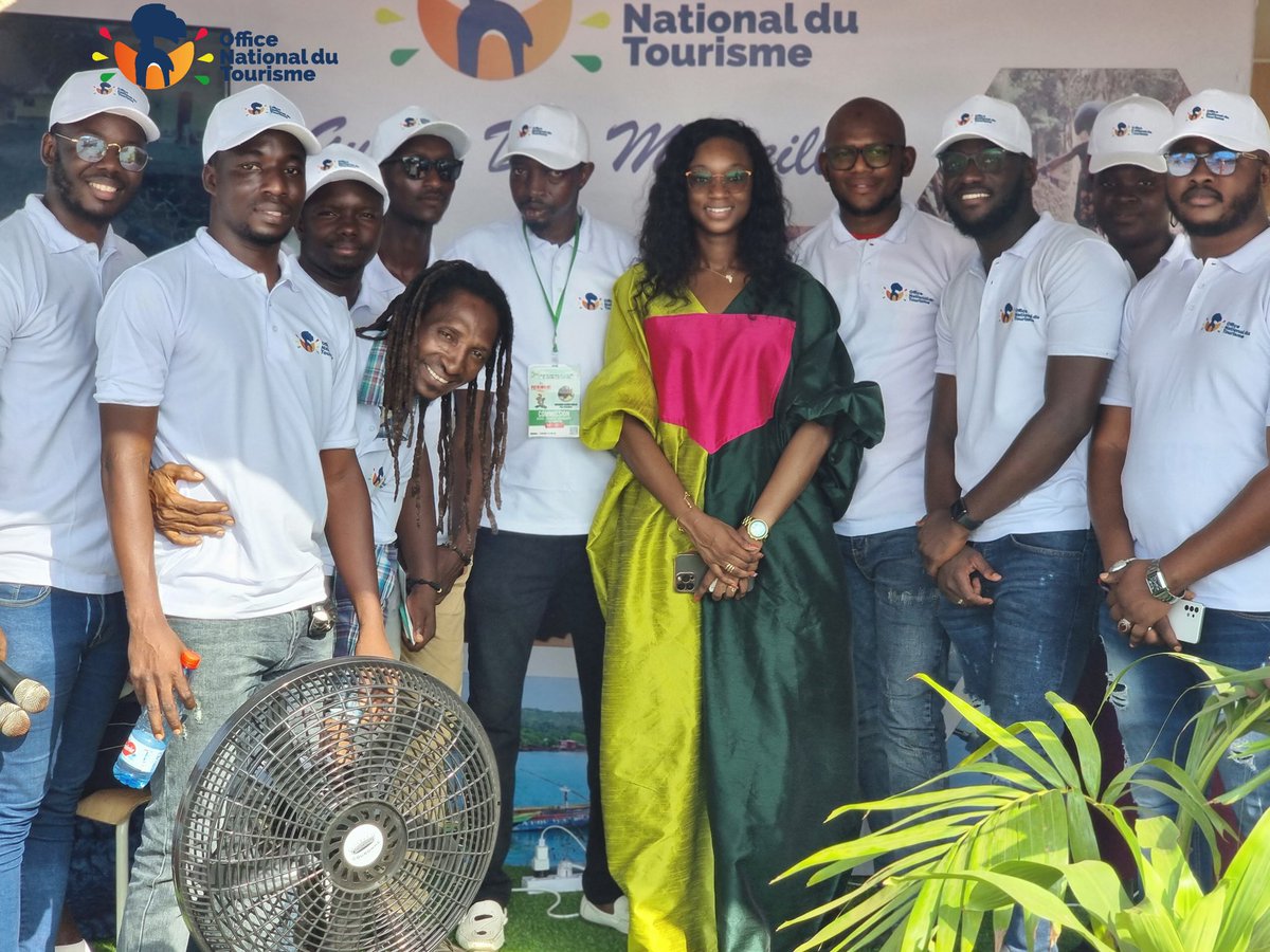 ExploreGuinee's tweet photo. [ 𝐒𝐈𝐂𝐓𝐀 2022 ]

Vivez en image la première journée du Salon International de la Culture, du Tourisme  et de l’Artisanat au Stand de l’Office National du Tourisme de Guinée.

#ONT #SICTA #Promotion #DestinationGuinee https://t.co/j3XWOwQ50e