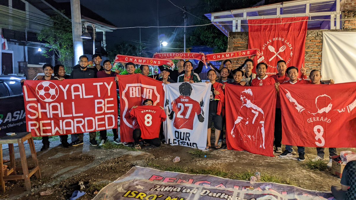 LFC_Unnes's tweet photo. Kasih love yang banyak!

@LFCBoja https://t.co/4JS4uOXi8Z