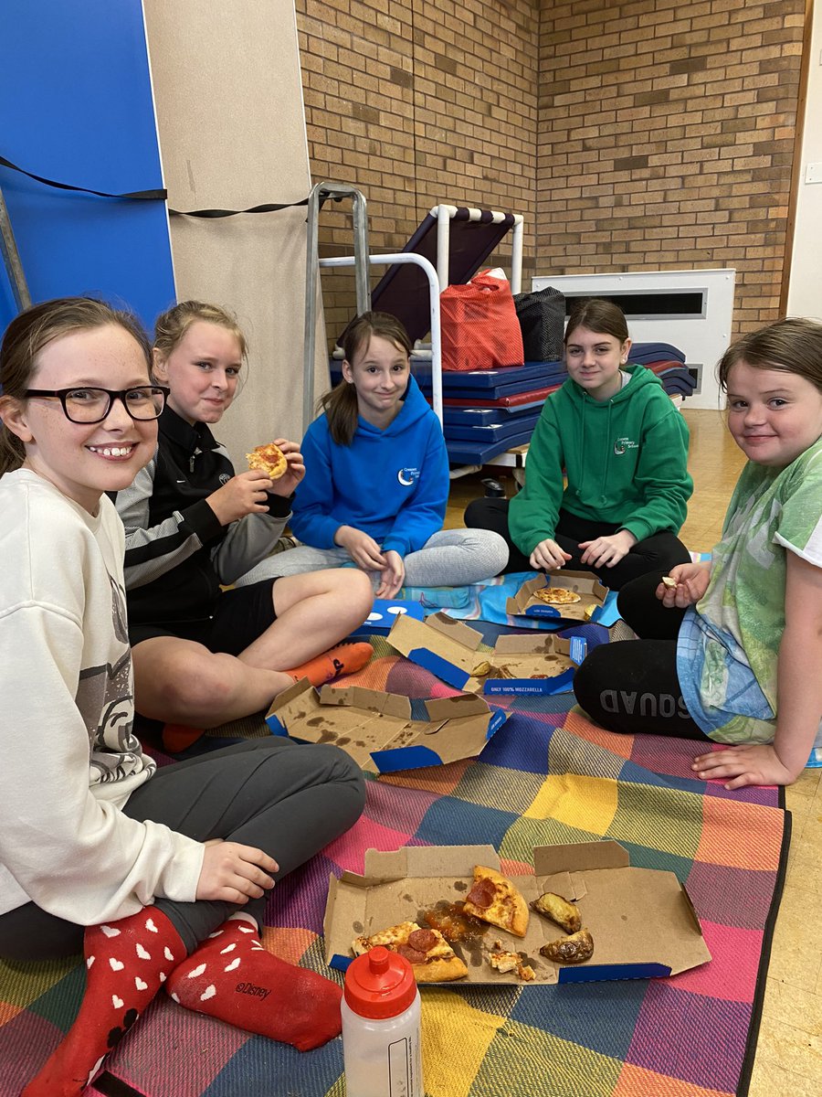 Y6 treat celebrations to end SATS week! 🍕 🍩 We are so proud of you all🦁&amp;🐆