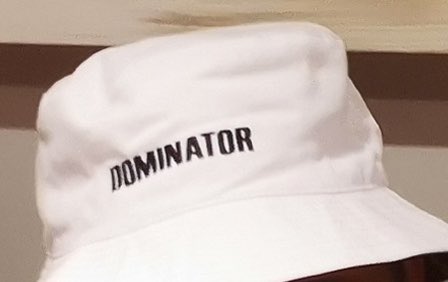 donderpate_'s tweet photo. #NeuesProfilbild - „They call me Dominator“ 😎🌚 @Paula_xoxo3 https://t.co/BMzxT8apx1