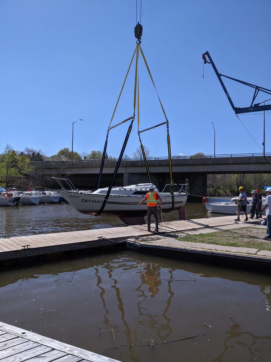 BronteHarbourYC's tweet photo. Defiant III is in the water. https://t.co/yfFkdLlxub