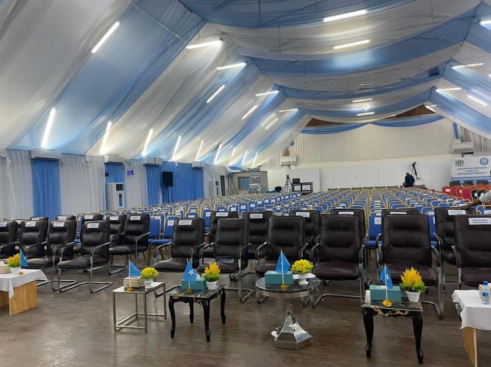 Tonight <a href="/SoPoliceForce/">Somali Police Force</a> impose curfew at #Mogadishu city ahead of tomorrow 15 May 2022 #Election, 328 #Somali MPs will vote for the president of #Somalia competing 36 candidates. <a href="/SomaliRoom/">Somali Civil Society Election Situation Room</a> team will be on the ground for monitoring the process.   #SomaliaElections2022