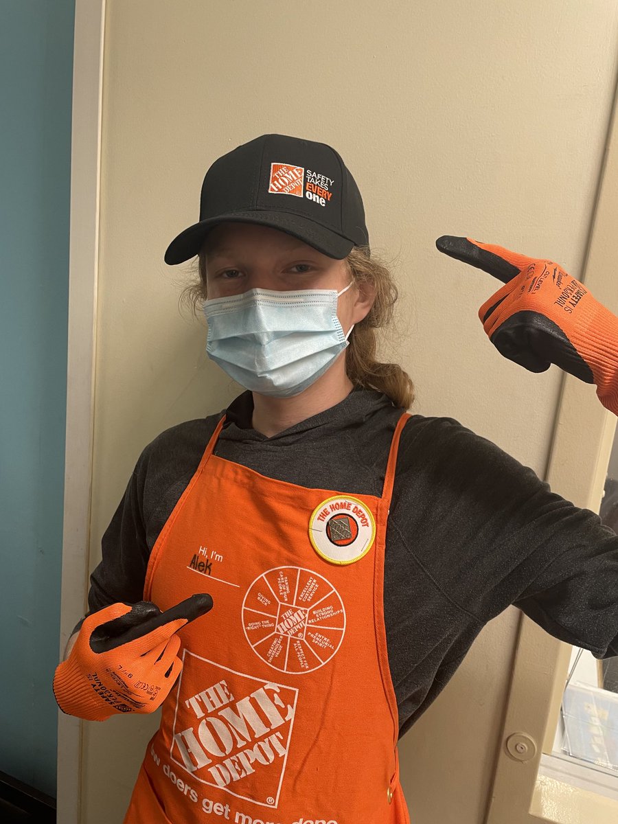 Jay (@follow_jay_) on Twitter photo New associate Alek showing us that Safety Takes EVERY ONE
🚨🚧🚨
#PacNorthProud #Safety1st
@D30Tracie <a href="/DHRM_D30/">Amy Hernandez</a> New associate Alek showing us that Safety Takes EVERY ONE
🚨🚧🚨
#PacNorthProud #Safety1st
@D30Tracie <a href="/DHRM_D30/">Amy Hernandez</a>
