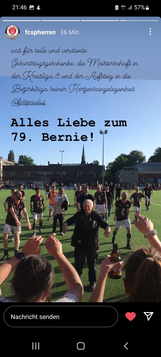 fcstpauli4's tweet photo. #bernielove https://t.co/5G6aqLiyES