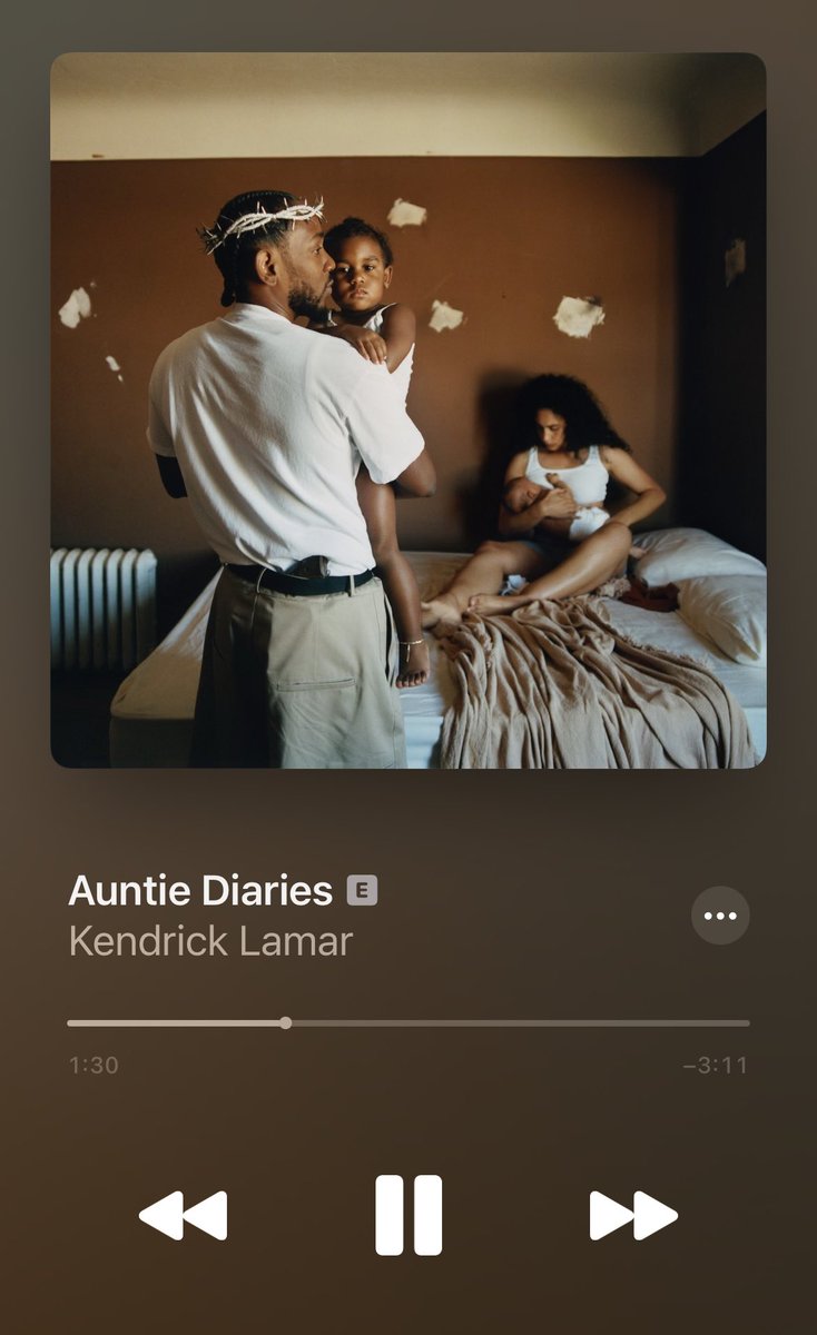 Lil Tall tweet media