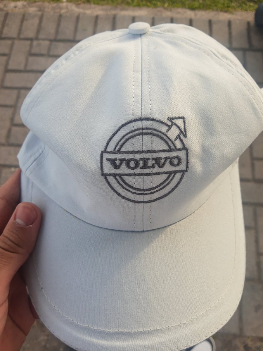 topperinow's tweet photo. eu amo transporte publico e onibuses #EXPONI #EXPONI10 https://t.co/u1ndpYGXMw