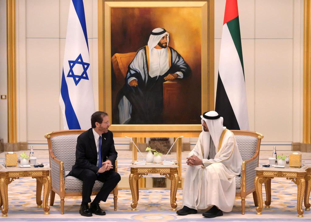 نيابة عن دولة إسرائيل، يتوجه الرئيس هرتسوغ @Isaac_Herzog غدا الأحد الى الإمارات  لتقديم التعازي لر