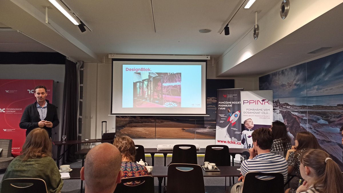 VojtechTambor's tweet photo. Today at BYZNYSTARTER.
#event #AcceleratingBusiness https://t.co/hWgG1iTtZz