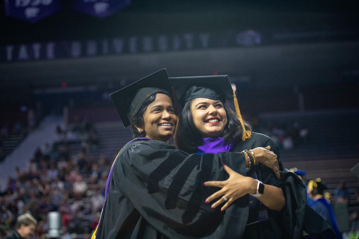 KState's tweet photo. I know a spot that I love full well 💜🎓
Congratulations to the K-State Class of 2022! https://t.co/V3mQHMv8nA