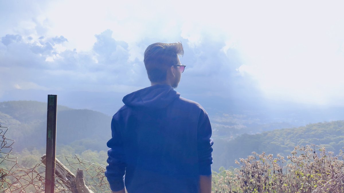 Shanshanthan001's tweet photo. @Shanshanthan001 #shanthan #shanshanthan #new https://t.co/QyJLrbZcAN