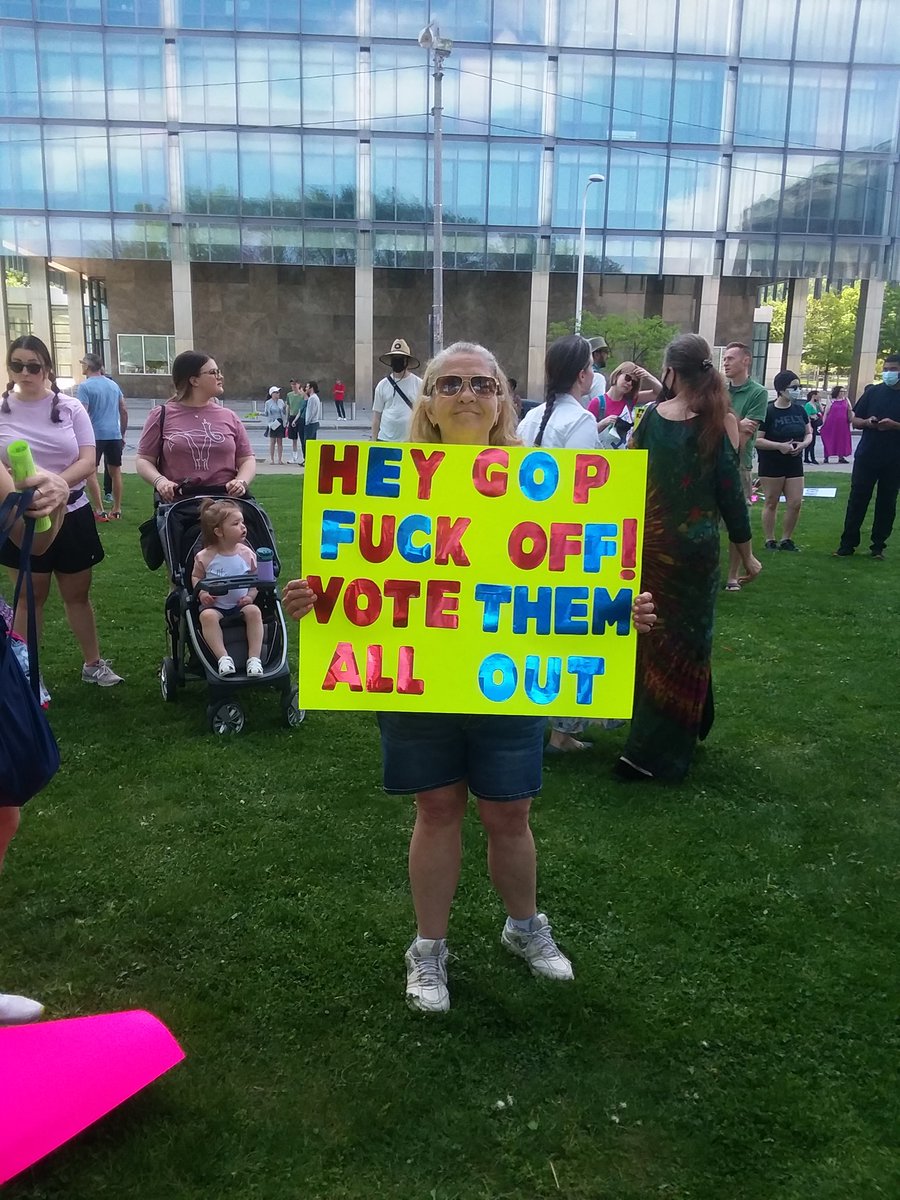 OmegaFatsAction's tweet photo. @LtGovHusted @RepDaveJoyce @senrobportman @GovMikeDeWine @MikeDeWine @SpeakerCupp 🆘️⚖⚠️⚖🆘️♀️⚕🙏🏻⚕♀️✊🏼✊🏾✊🏾 dear women hating @ohiogop #weWontGoBack #mybodymychoice #MyBodyMyRights #cle216 #freestamp no #WarOnWomen! https://t.co/kcyLKCTLs0