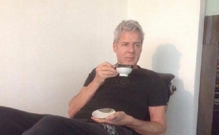Fine__Vanilla's tweet photo. Blanco che scende dal pianoforte senza cadere, io che non mi reggo in piedi nemmeno normalmente #ESC2022 https://t.co/az3oKF05Jx