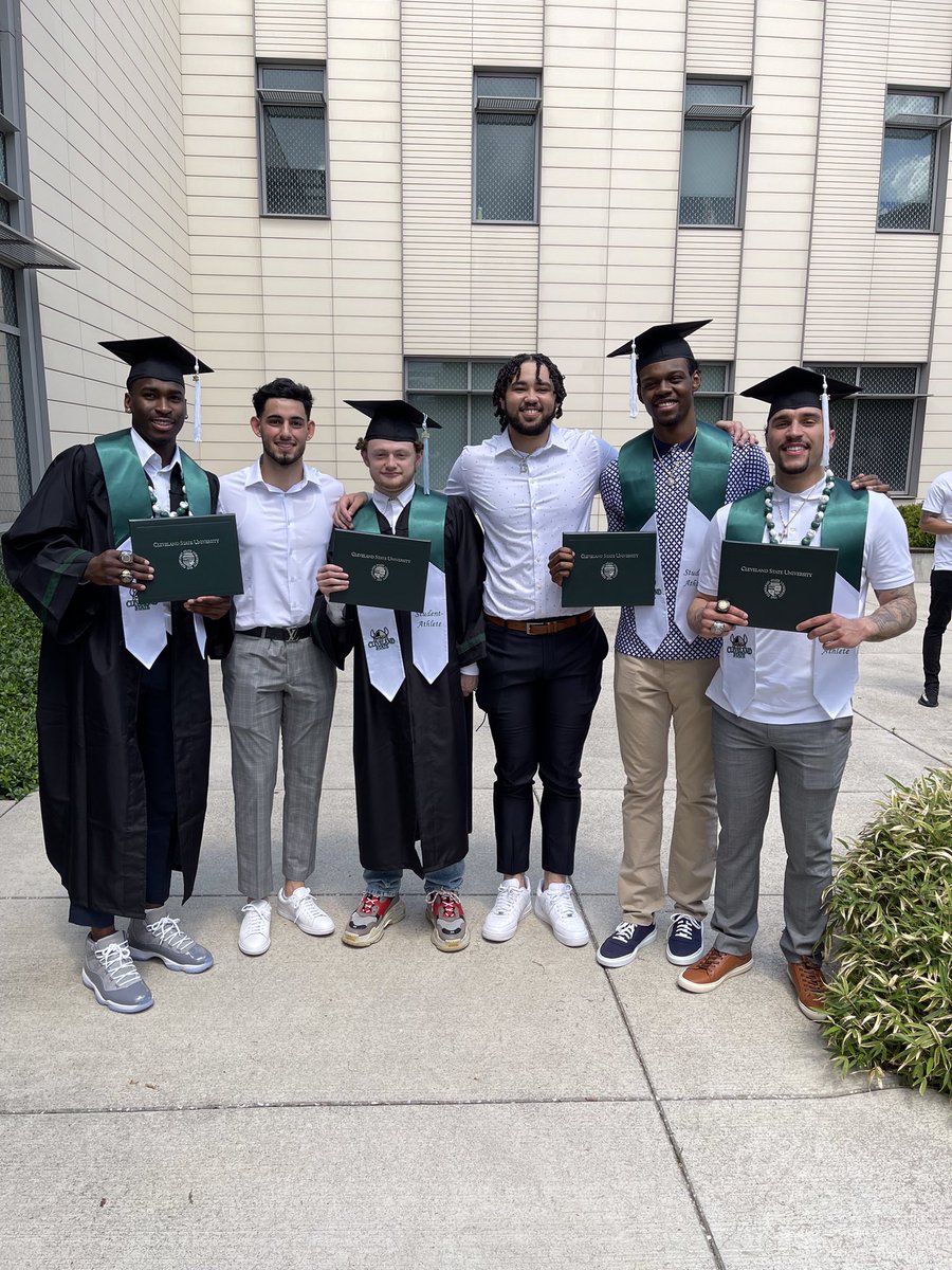 Dear Twitterverse, Please help me congratulate these 6 <a href="/csu_basketball/">Cleveland State Men’s Basketball 🏀</a> graduates w/ a like and/or retweet! They are True Champions in the Classroom, on the Court &amp; in the Community! <a href="/CLE_State/">Cleveland State University</a> 🎓