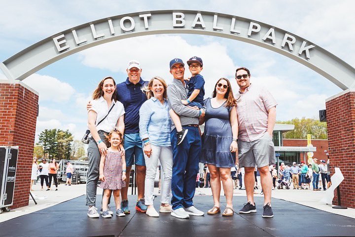 UConnHuskies's tweet photo. A historic day for the #HookC ⚾️🏟

Thank you to Doug Elliot and his family for their generous support of @UConnBSB! https://t.co/bSETMI3F3h