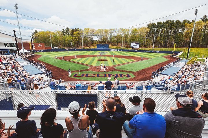 UConnHuskies's tweet photo. A historic day for the #HookC ⚾️🏟

Thank you to Doug Elliot and his family for their generous support of @UConnBSB! https://t.co/bSETMI3F3h