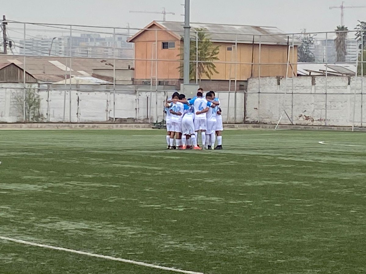 DUCLaSerena's tweet photo. PASITO A PASITO 🎶 El #SuperDUC vuelve a La Serena con una tremenda victoria al vencer por 2-1 a Municipal Santiago ¡Tremendo muchachos! #VamosDUC
⚽️ Duarte
⚽️ Espinoza
@enelcamarin @golazo_rsb @RumboaPrimeraCL @MiRadiols https://t.co/Vy02uSlhju