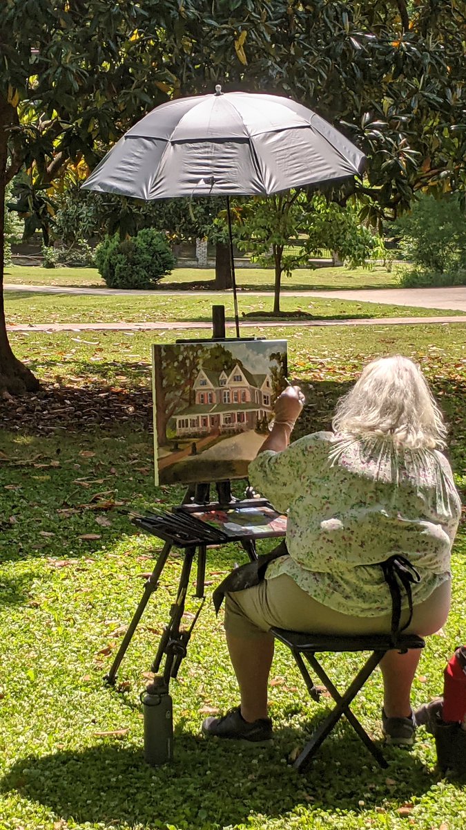 VisitTn's tweet image. See the finished work at 5pm at MP Record Art Gallery and vote on your favorite and then enjoy wine at our Sip and Stroll from 5-8pm &amp;amp; move from business to business #paintthetown #visitmountpleasanttennessee #mountpleasanttennessee #shopthemount #pleinair #madeintn