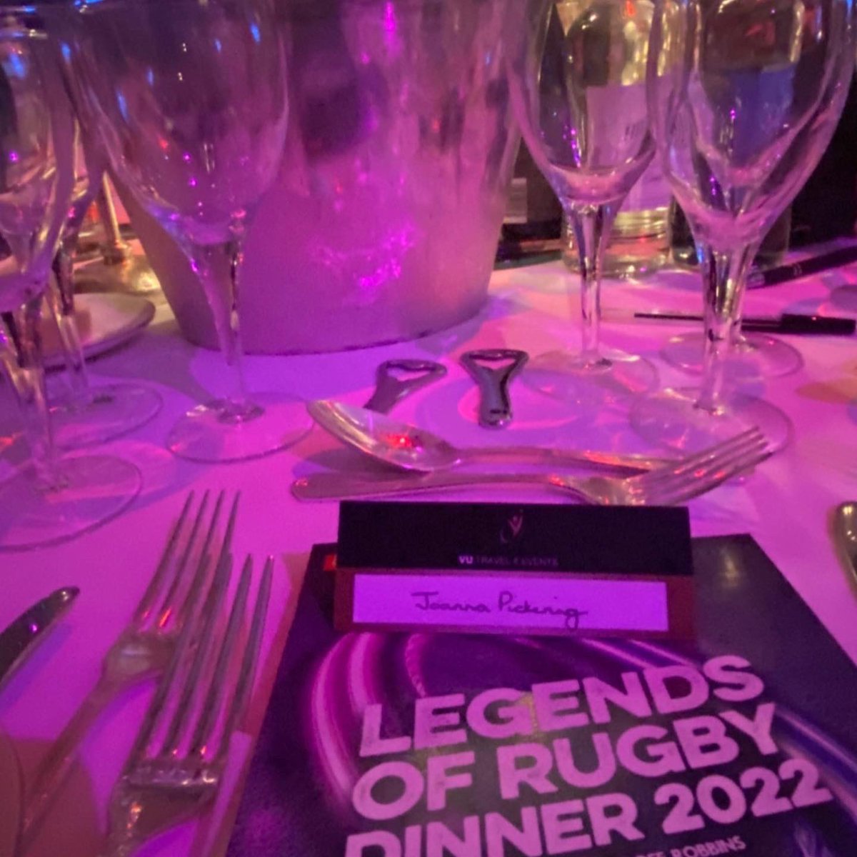 joannapickering's tweet photo. A night for charity with England rugby team/champions! Was in February but things got a little sidetracked for various reasons and I forgot to post! ❤️Thank you to @victorubogu and his amazing team for hosting this night with England’s legends. #rugby #england #legendsofrugby https://t.co/EIaXAEcTkl