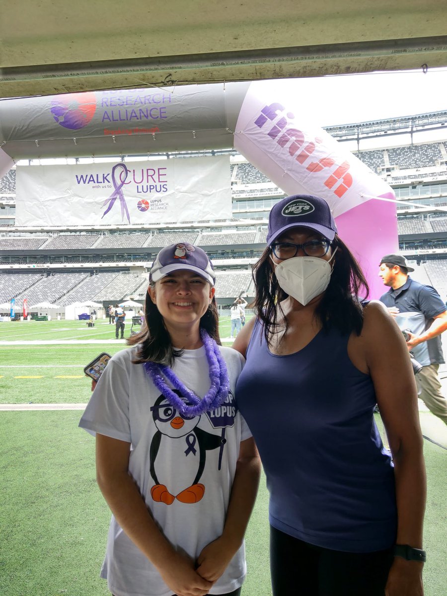 Lupus_Chat's tweet photo. So great to see @brendablackmon and fellow lupus warrior @brownsugar16 at the @LupusResearch walk today! 👣💜  #LupusChat https://t.co/rMhotvfrBP