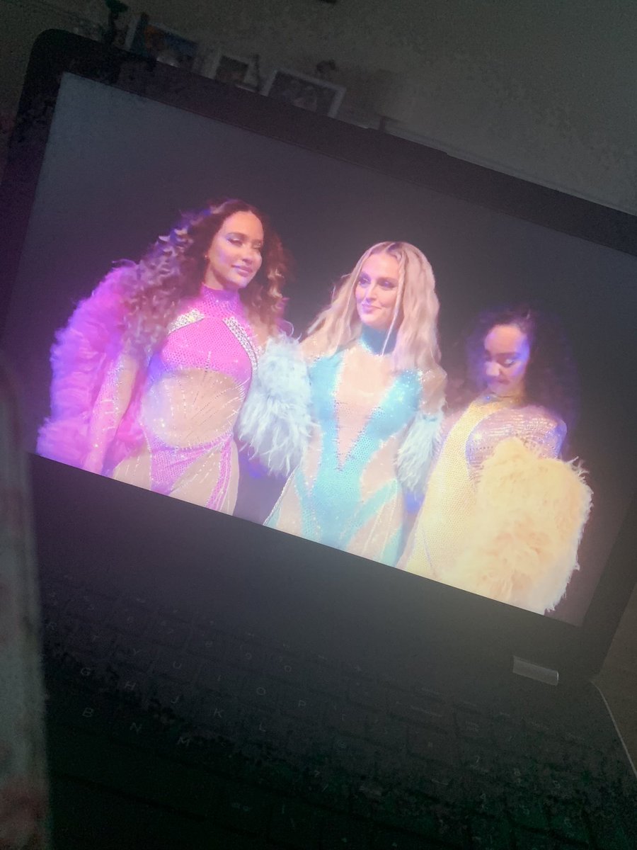 nmxtilly's tweet image. Loving the show!💖💖 @LittleMix #ThankYouLittleMix #ConfettiTourLondon #LittleMixLastShow