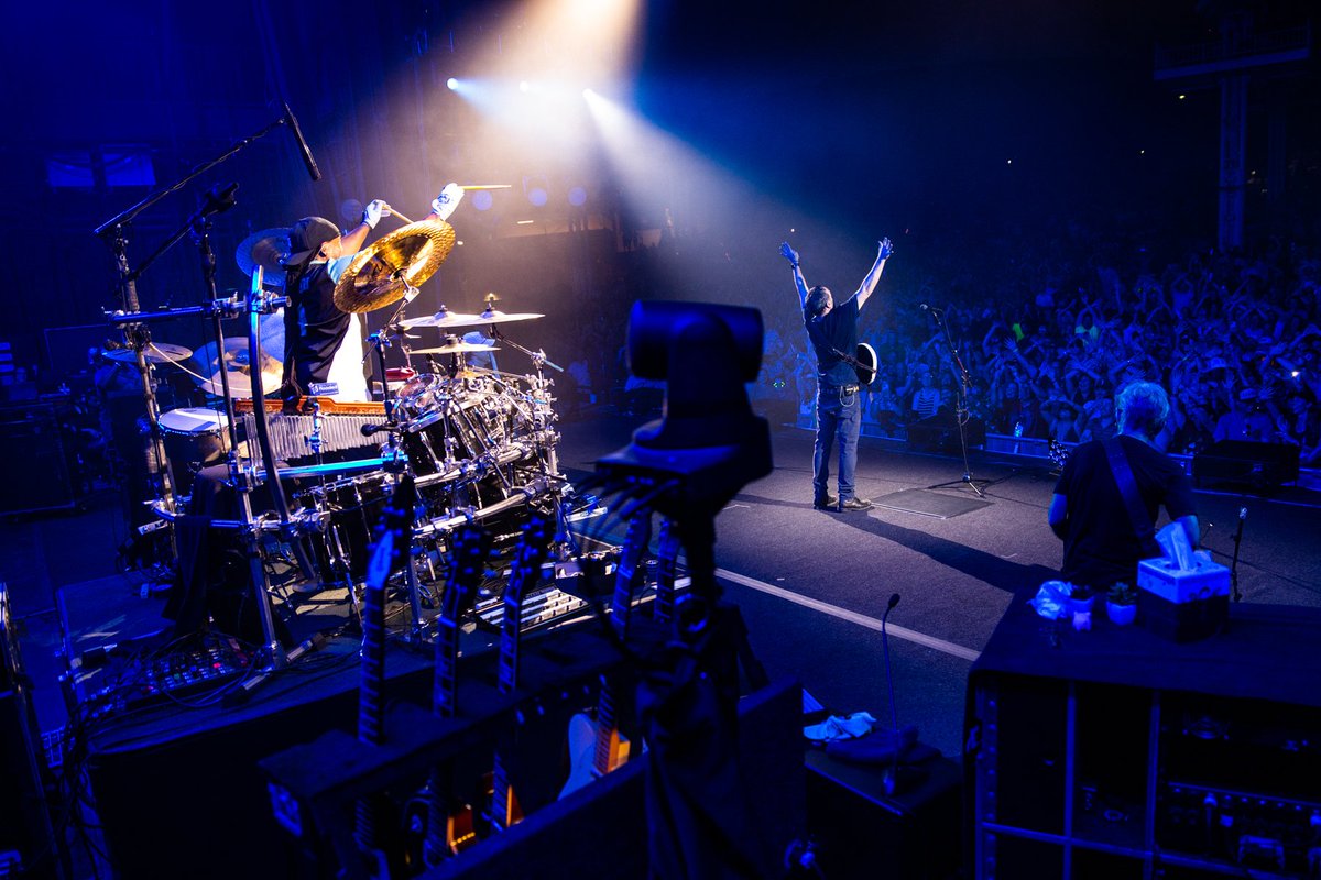 davematthewsbnd's tweet photo. Scenes of #DMB2022 performing yesterday at the @CWMPavilion! TONIGHT we are in Dallas, TX. #SeeYouOnTheRoad

📸 @rodrigodmbrasil https://t.co/6MpWMoMonv