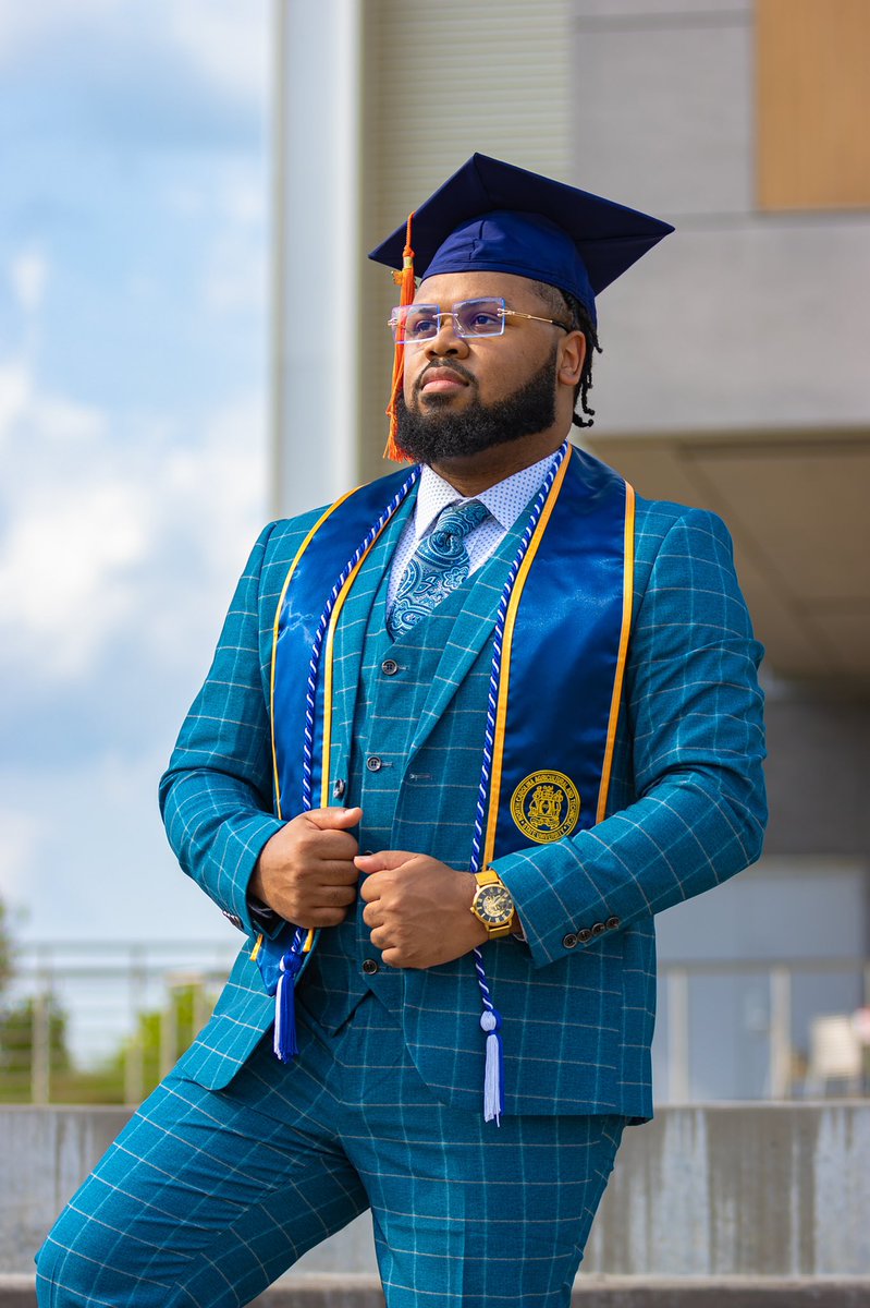 chriswitdalocs's tweet image. Dear A&amp;amp;T,
Thank you for these indescribable and amazing past 5 years. You have brought so many new life long friends, so much mental growth, and of course A BACHELORS OF SCIENCE DEGREE IN ELECTRICAL ENGINEERING!!
#ncat #ncat22 #ncatgrad #aggiepride #hbcugrad #hbcupride #hbculove