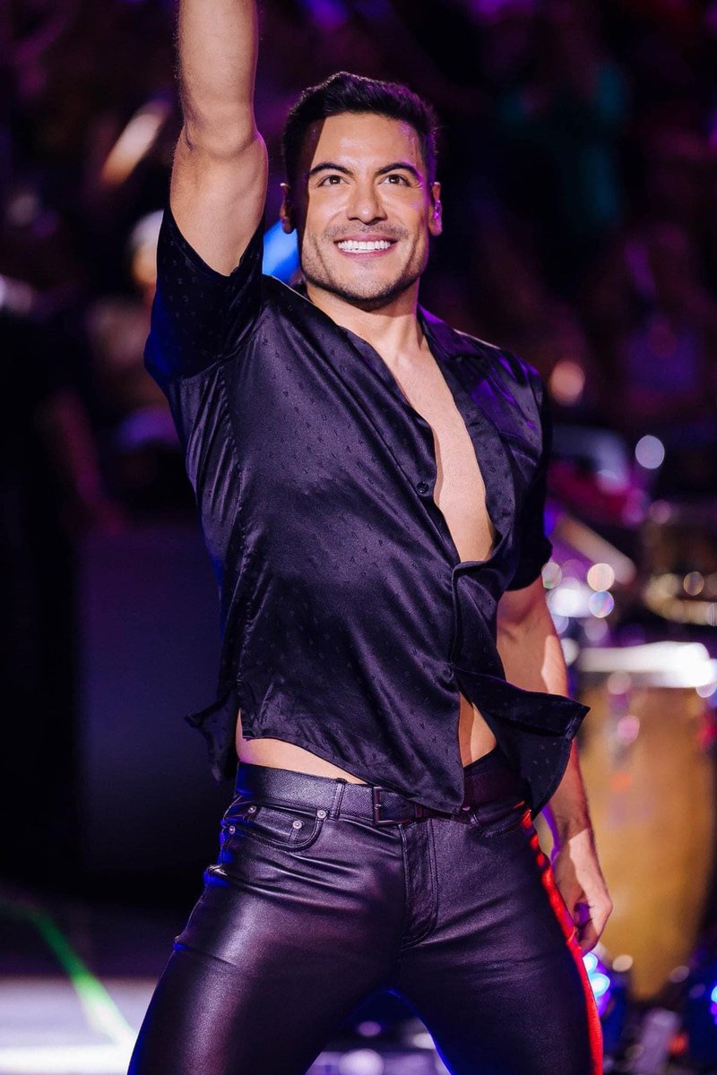 CRSoloTuRadio's tweet photo. 💥 USTEDES QUE OPINAN RIVERISTAS? @_CarlosRivera una vez más nos deja sin palabras 😍 y muriendo de Amor✨
@WestWoodEntt @sonymusicca https://t.co/ByjP4VMYlC