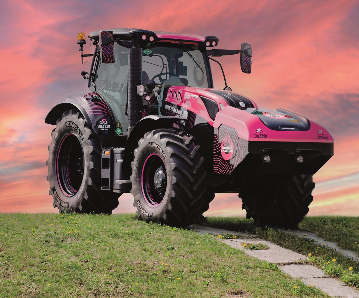 genergea's tweet photo. El tractor T6 Methane Power de New Holland lanza un mensaje de sostenibilidad lleno de fuerza durante el Giro de Italia 2022 https://t.co/nUhPdlSbGi @AgronewsCyL https://t.co/A86bsxjNJE