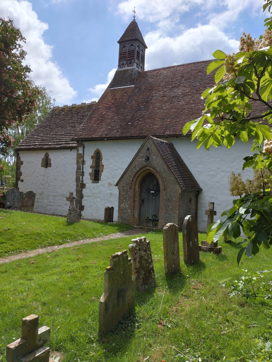 JanNewsom's tweet photo. This Church is SO old and has the most amazing frescoes inside. #Hardham #WestSussex  😎 https://t.co/elXcsNoTU8