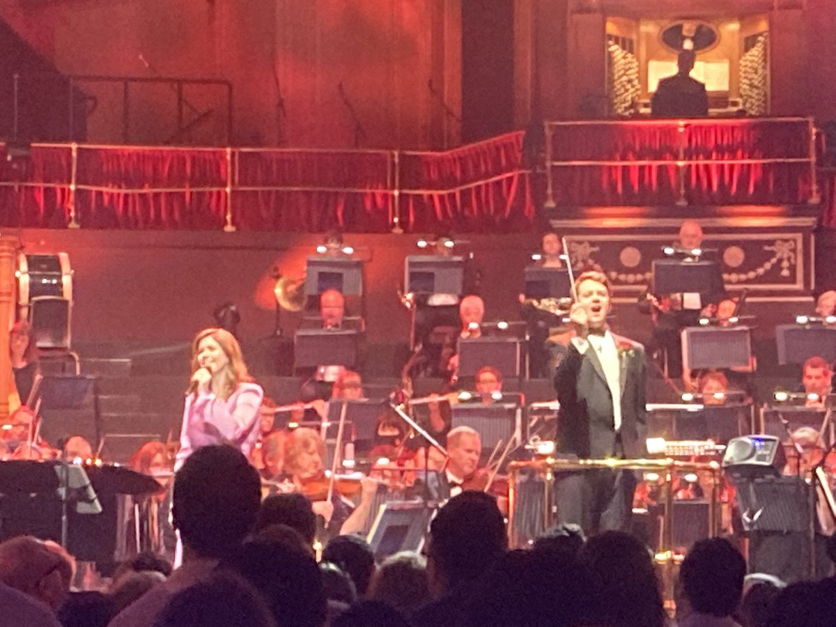 MycroftBrolly's tweet photo. @James_Harper1 #IntervalTweet Enjoying a wonderful #PromPraise @RoyalAlbertHall courtesy @allsoulsmusic_ @AllSoulsLP. Celebrating 50 years of the All Souls Orchestra. Such a privilege to have Noel back to talk about the early days! @mtandrewsmusic https://t.co/qZBUSY6N7M