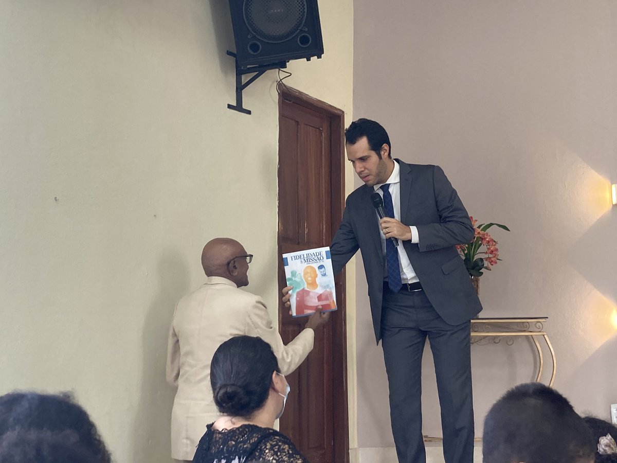 Hoje todas as famílias da <a href="/iasdape/">Adventistas PE Leste</a> receberam a revista Fidelidade e Missão, que contém todos os investimentos realizados na missão e em reformas de igrejas em 2021. 

Transparência gera fidelidade!