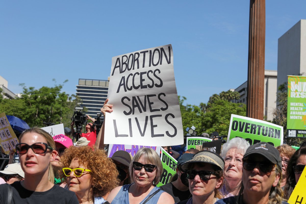 MayorOfLA's tweet photo. I was proud to join Angelenos at the Bans Off Our Bodies Rally to stand in support of women and reproductive access. Reproductive rights are fundamental human rights.
This is the fight of our lives, and we need to unite & ensure we do all we can to protect our future. https://t.co/FdzvdlnALp
