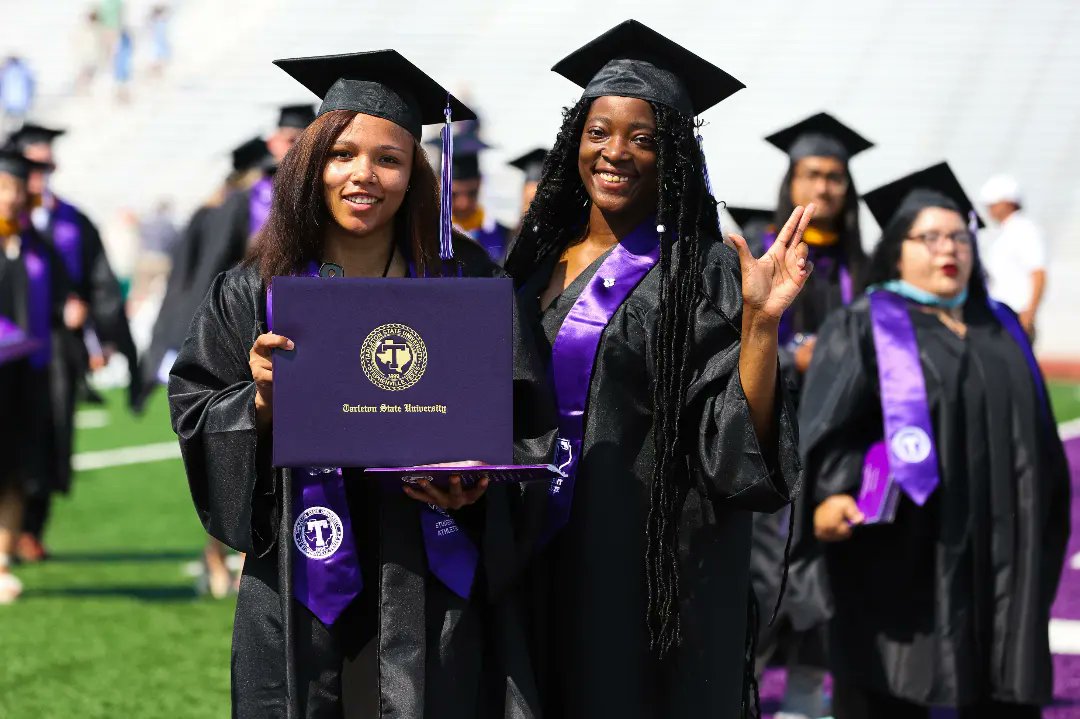 TarletonWBB's tweet photo. This moment means everything 🎓 💜

Hats off to these three on achieving a lifetime accomplishment this morning! https://t.co/TGbEAEzN4S