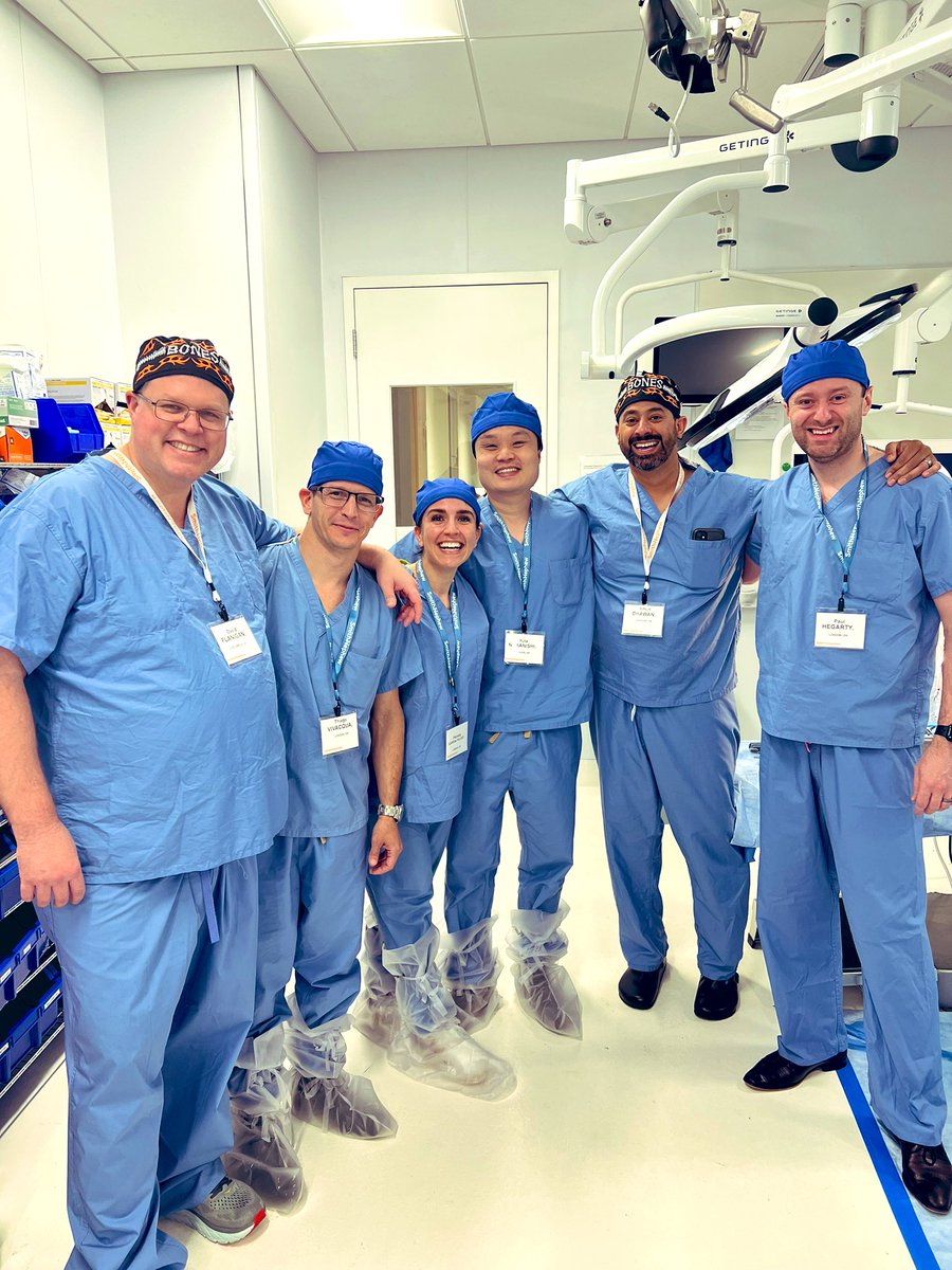 PamelaGarciaPul's tweet photo. @FowlerFellows #weekend in #pittsburgh in search of #knowledge #runspiration #collegiatecommunity and #adventure Thank you  @Hrsheysportsdoc @VolkerMusahl Dr. Anil Ranawat &amp; Dr. David Flanigan https://t.co/9WrxTOOKFW