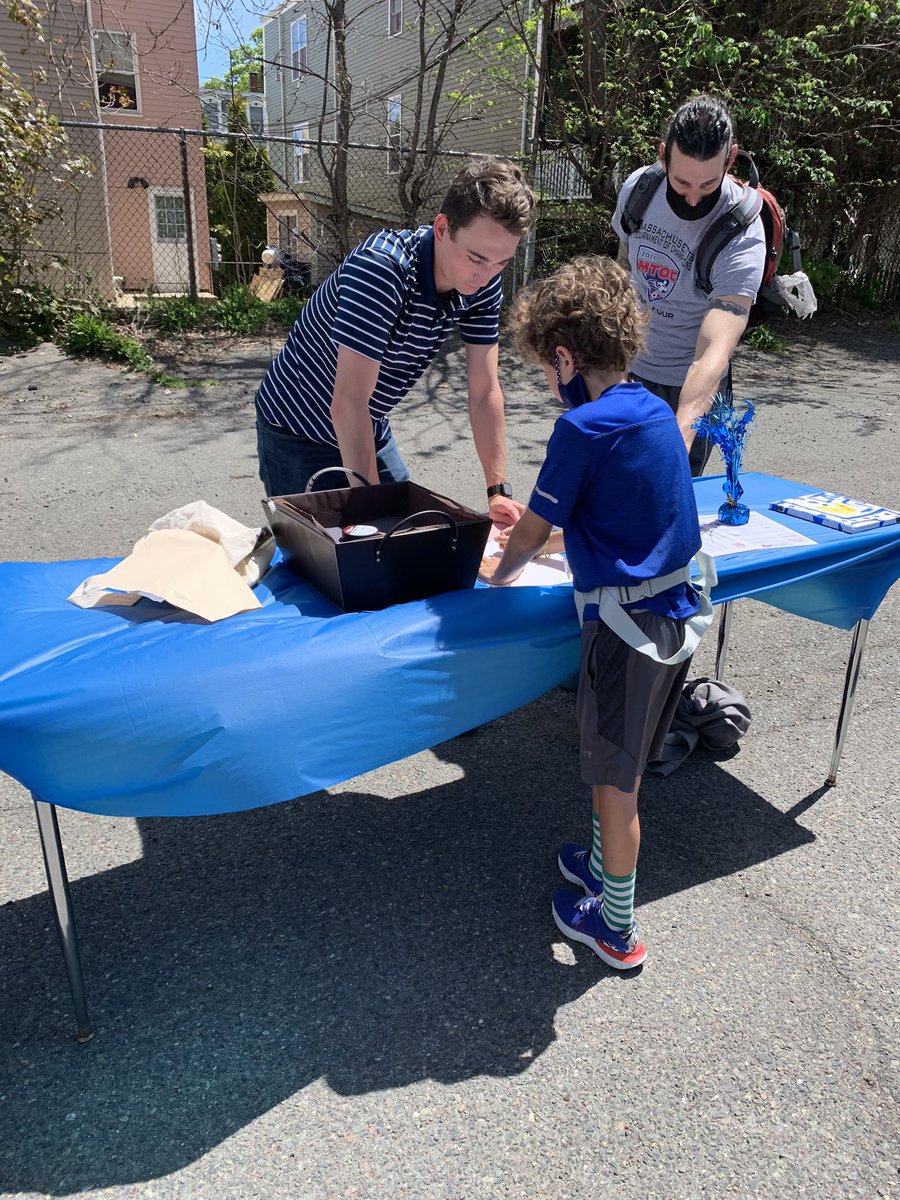 ebhs_science's tweet photo. More STEAM Day Fun! https://t.co/mOOjmnHXuh
