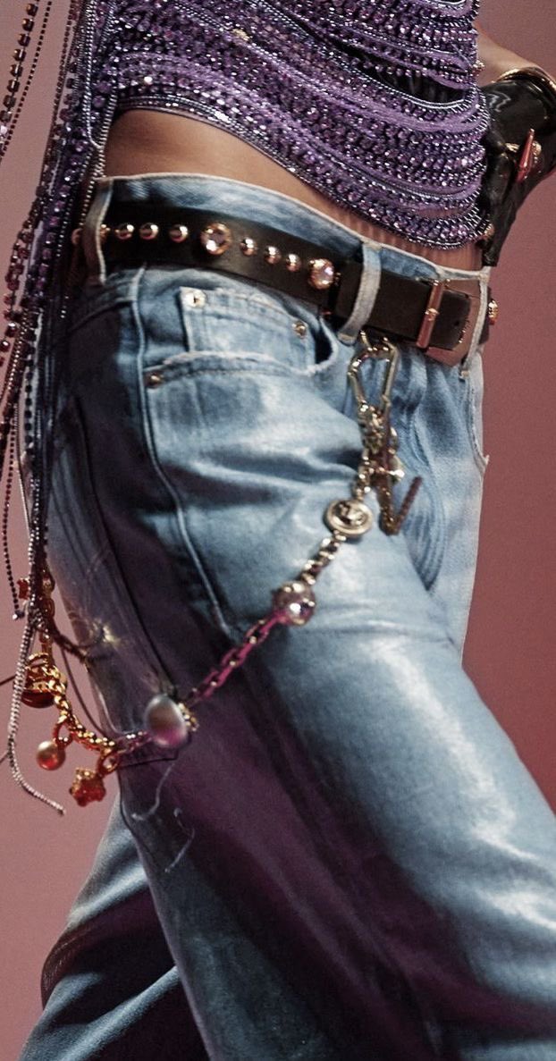 versace fw22 details