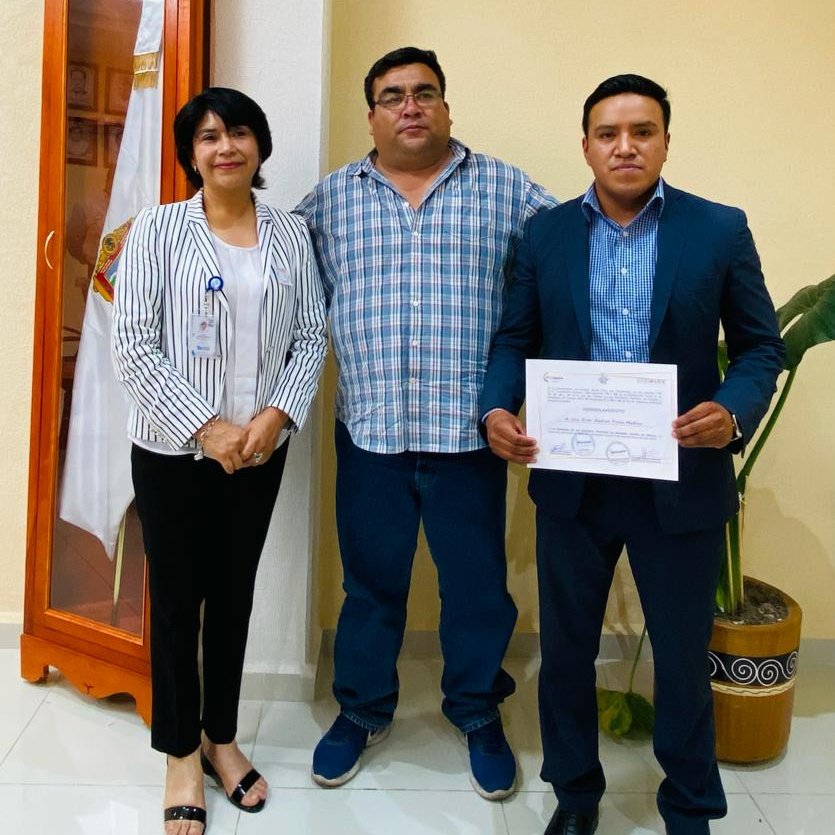 CODHEM's tweet photo. La Visitadora Gral de #TenangoDelValle de la #CODHEM, Mireya Preciado Romero acompañó al alcalde de #AtizapanSantaCruz, Isaac Reyes Salazar, a la toma de protesta del #DefensorMunicipal en #DDHH, Ever Abdiel Peña Matías.
🙋🏾♀️🙋🏾Participamos en la construcción de sociedades de paz. https://t.co/eCkYtErLDE