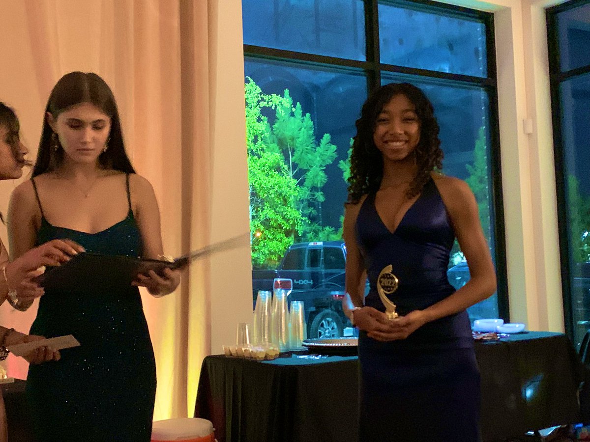 PaetowTheatre's tweet photo. Here’s a few shots from our Theatre Banquet 2022! Such a magical evening @PaetowHS! 

#ptc2122 #teampaetow #katyisdtheatre https://t.co/X7lPGSx5ma