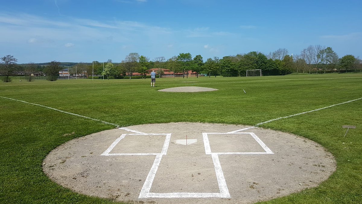 Tomorrow we welcome <a href="/LeedsLocos/">Leeds Locos Baseball Club</a>  to our beautiful diamond. We are ready for you ⚾️⚾️
