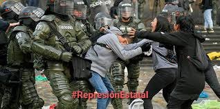 Eclides3's tweet photo. Colombianos, no olvidemos la orden del imputado contra los manifestantes:
Bala, garrote, pata, puño, desapariciones,saquen ojos.
#NoMasUribe
#NoMasDuque
#NoQueremosAFico https://t.co/BERdEnnUMA