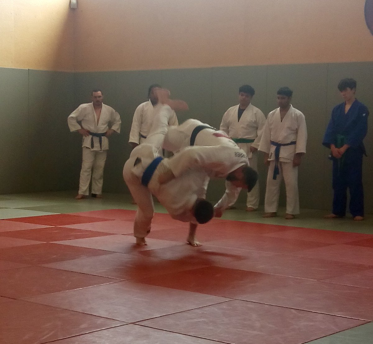 Westcroftjudo's tweet photo. Great afternoon at Westcroft Judo a massive thanks to Ben Fletcher @bf130392 for brilliant master classes. https://t.co/z0IQPjWjQQ