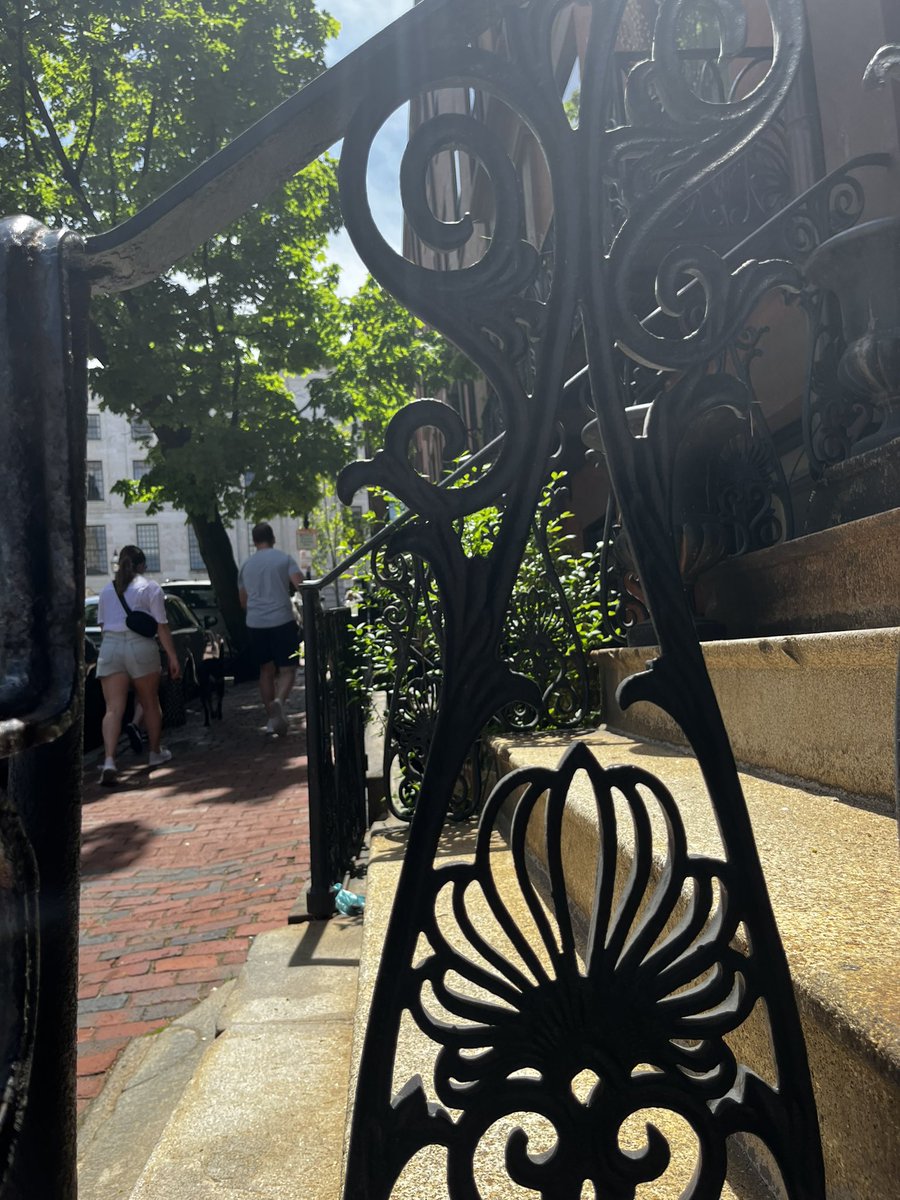 WebIndy's tweet photo. Boston’s Beacon Hill, Public Gardens and Back Bay. Much warmer than expected! https://t.co/RyZ5h4jpAo