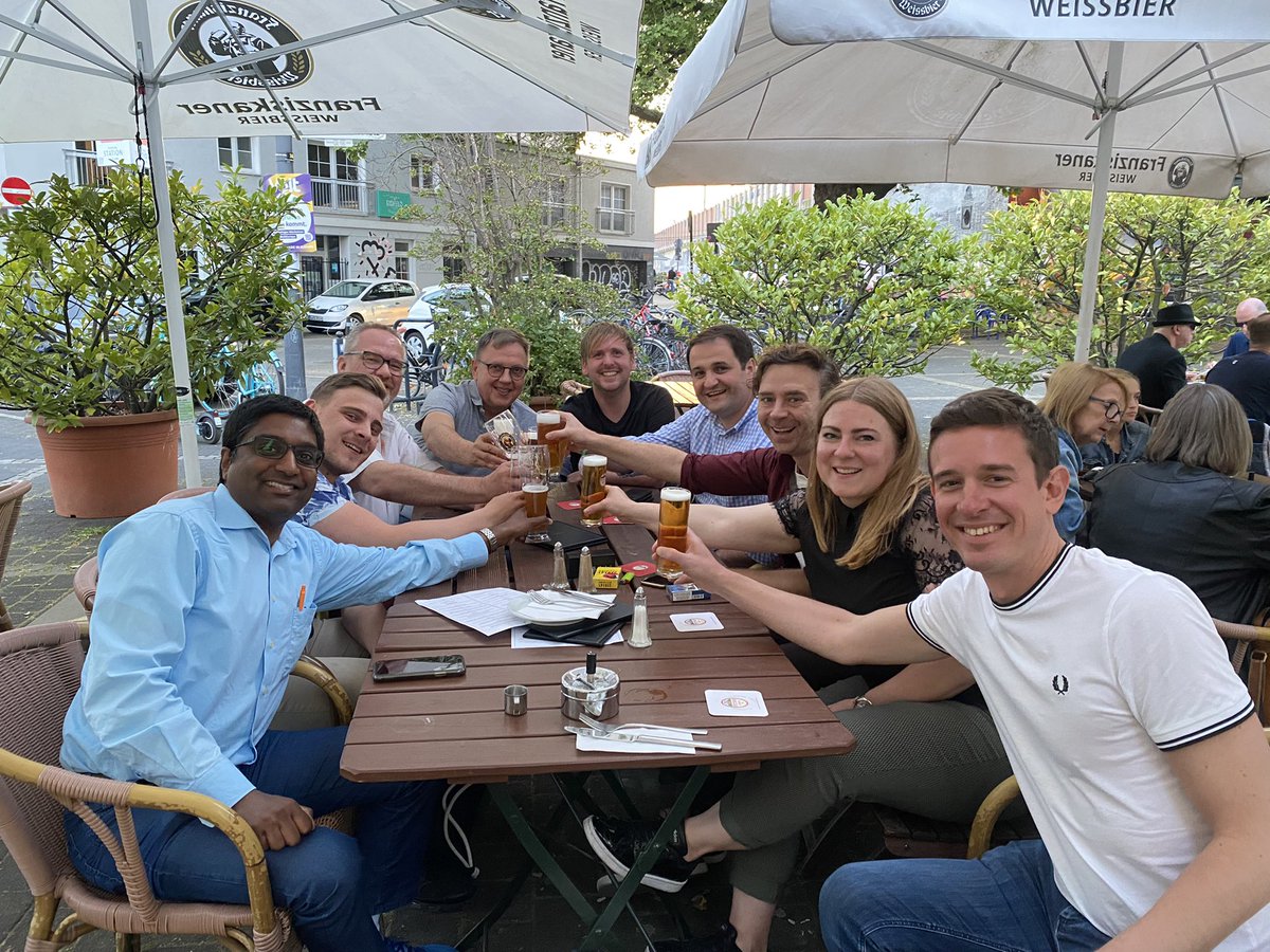 n_liminski's tweet photo. Vielen Dank an die große Unterstützung im Wahlkampf durch die Freunde der @lsu_nrw, insbesondere @Pohlmann_Phil! Gemeinsam sind wir stark. Liebe Grüße vom Stammtisch der LSU – wir freuen uns schon auf morgen! #ltw2022 #machenworaufesankommt (NL) https://t.co/M2wx8eRFYg